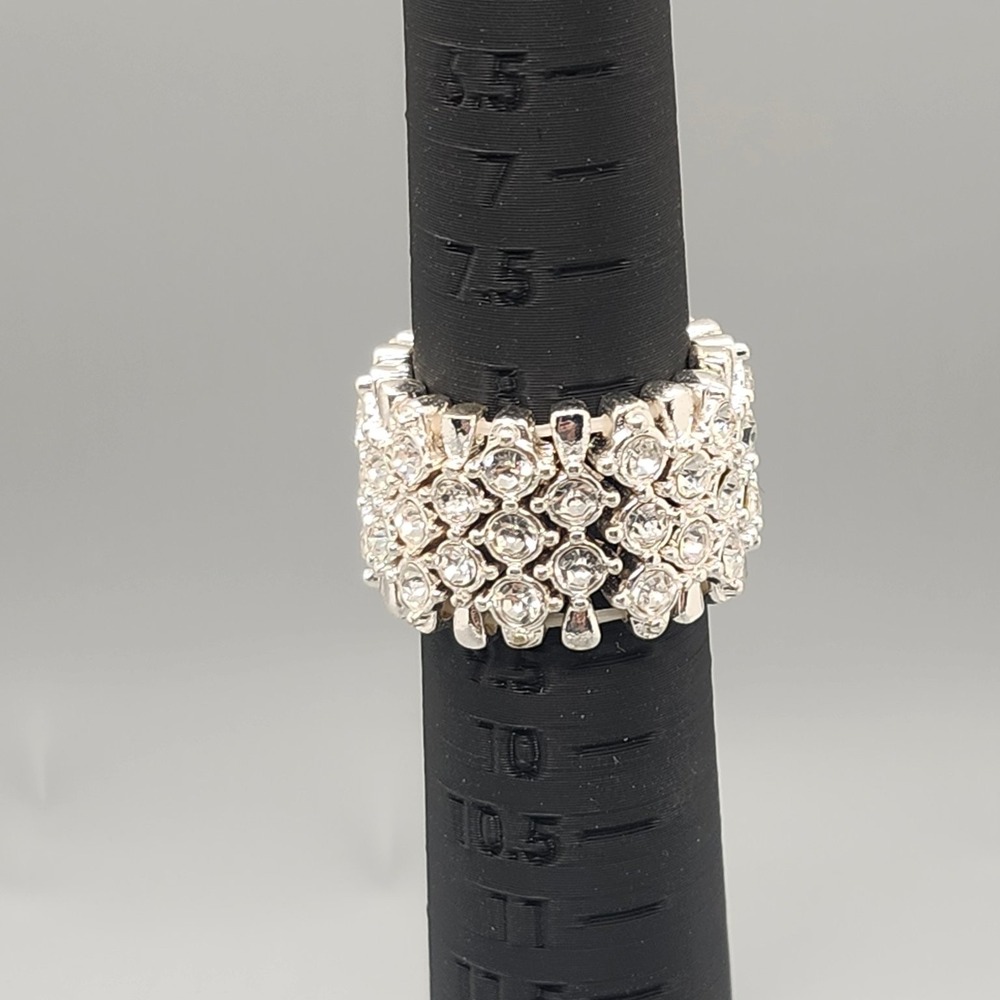 Silver Tone Rhinestone Expandable Stretch Ring Size 8.5-9.5 Cocktail Band